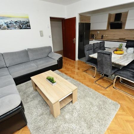 Apartmani Ivan Kaštela Buitenkant foto