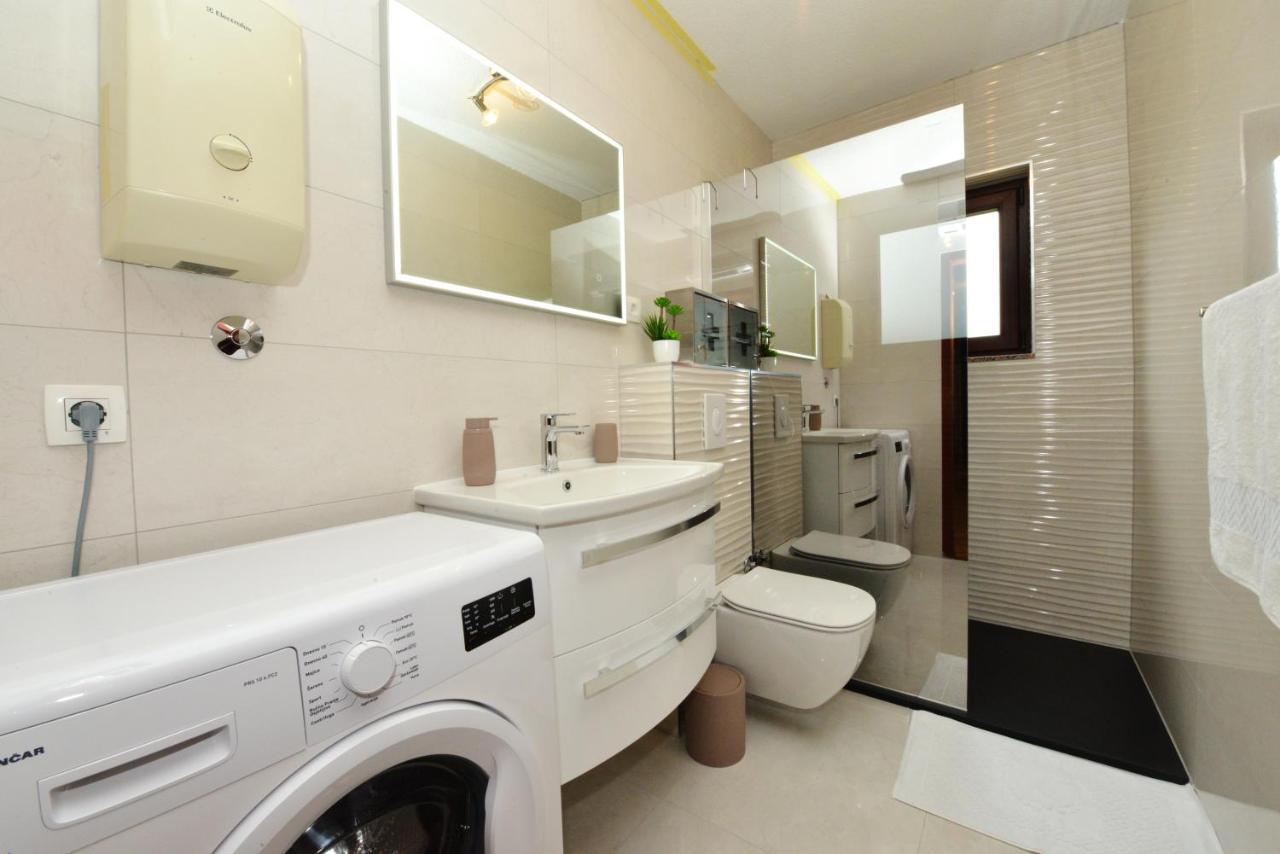 Apartmani Ivan Kaštela Buitenkant foto