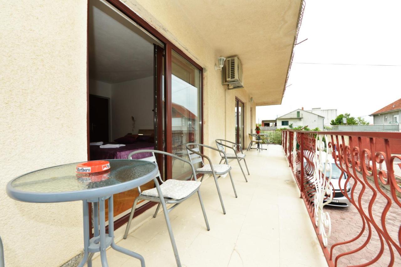 Apartmani Ivan Kaštela Buitenkant foto