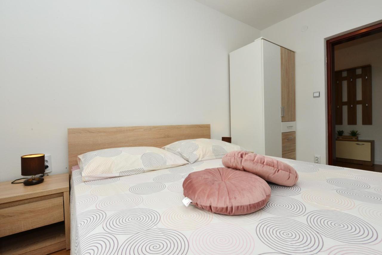 Apartmani Ivan Kaštela Buitenkant foto