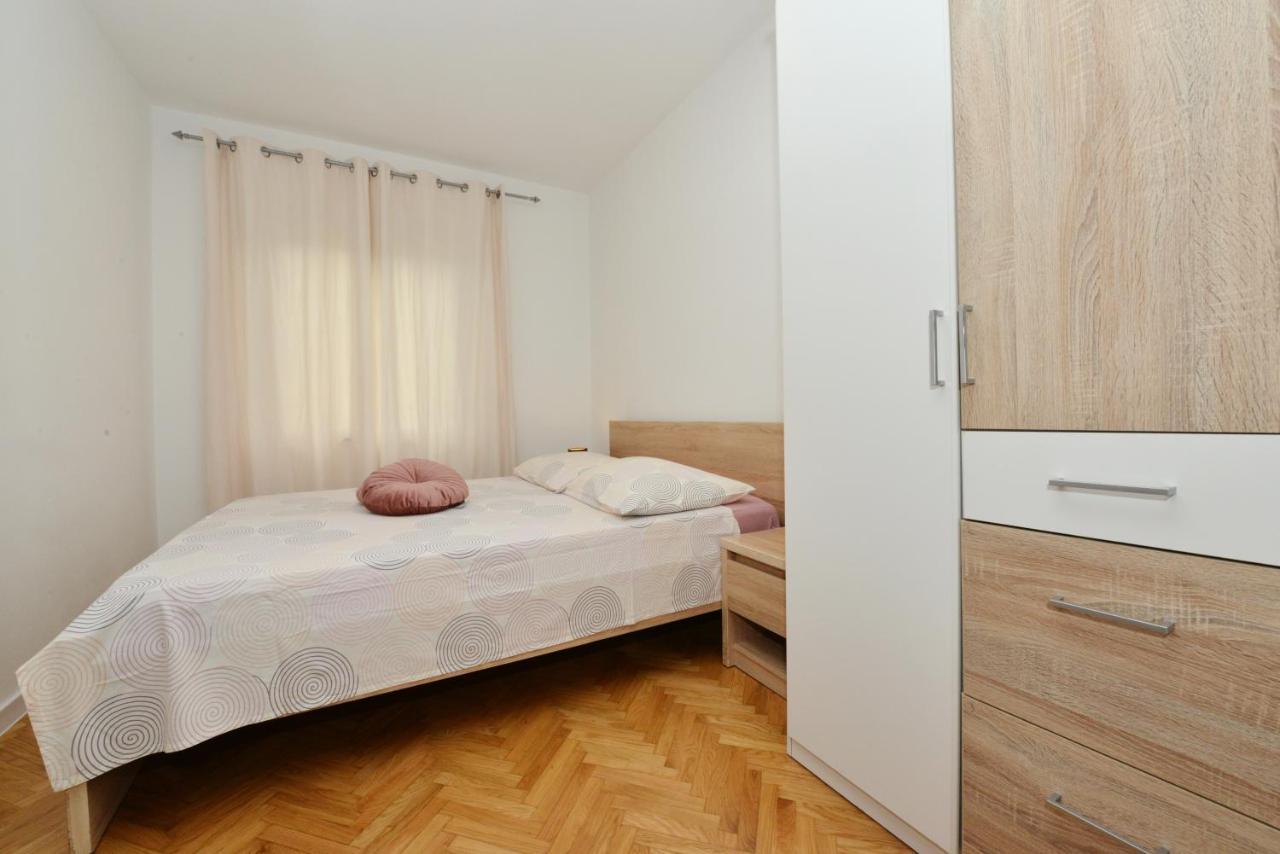 Apartmani Ivan Kaštela Buitenkant foto