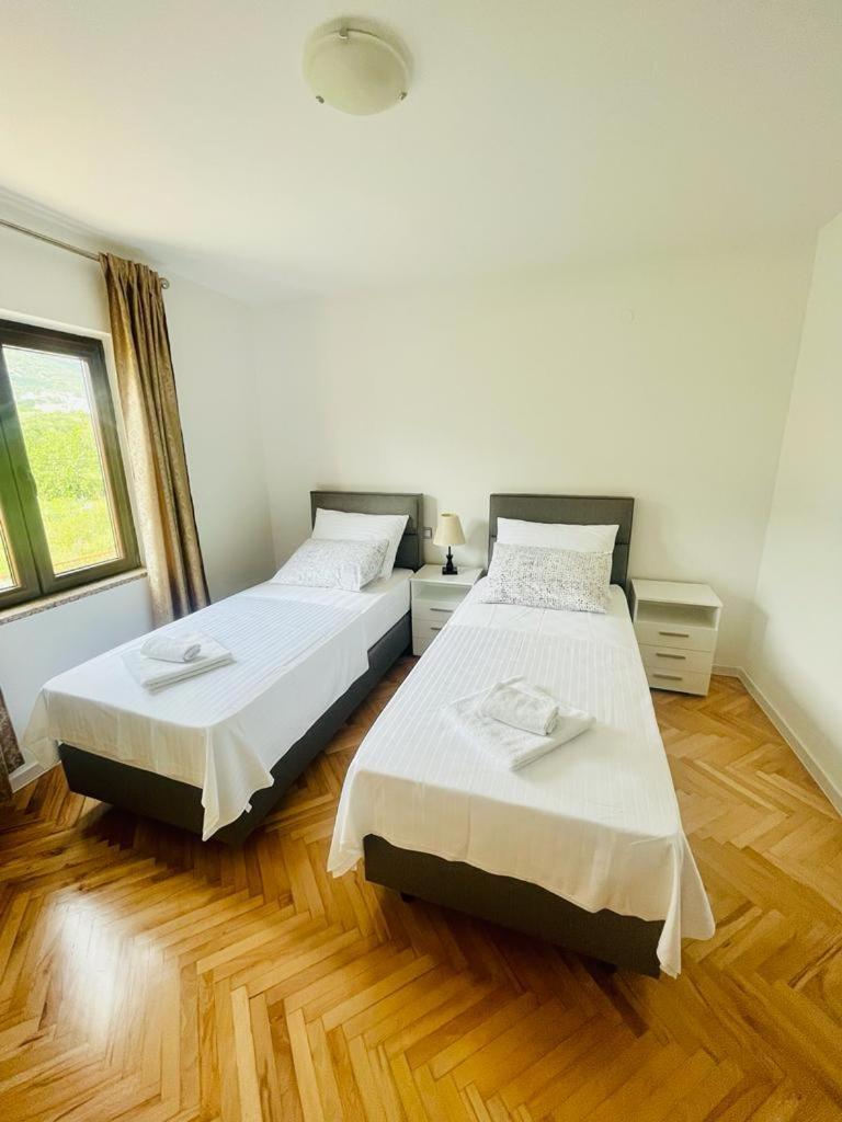 Apartmani Ivan Kaštela Kamer foto