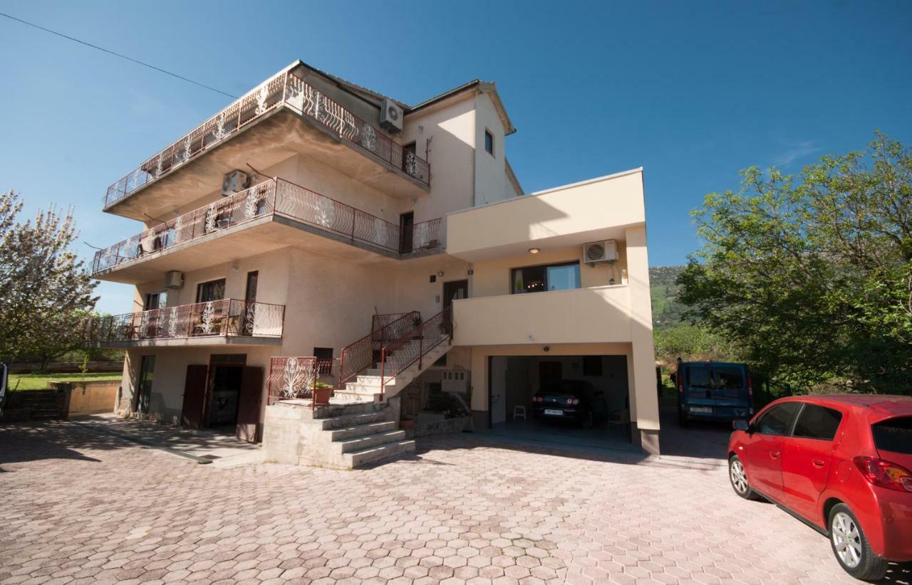 Apartmani Ivan Kaštela Buitenkant foto